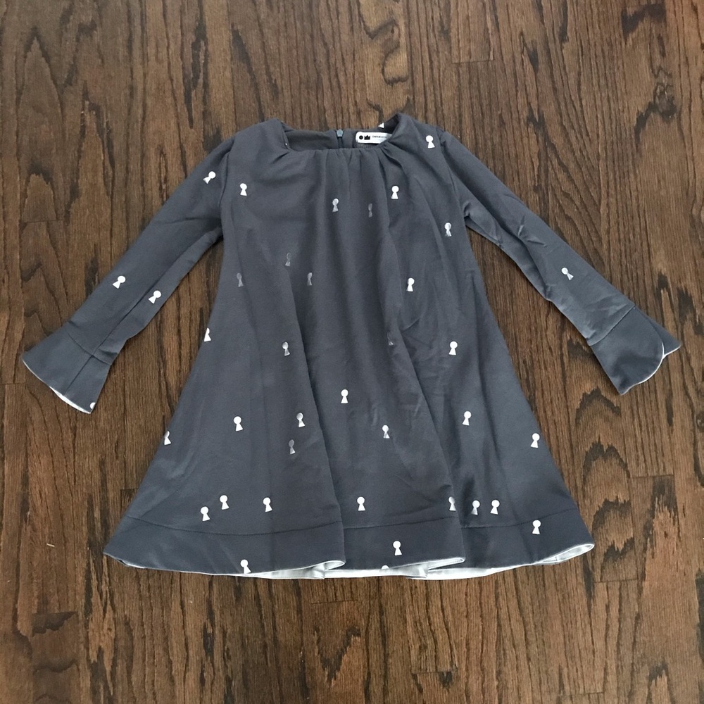 NWT Omamimini Grey + Silver Keyhole Dress